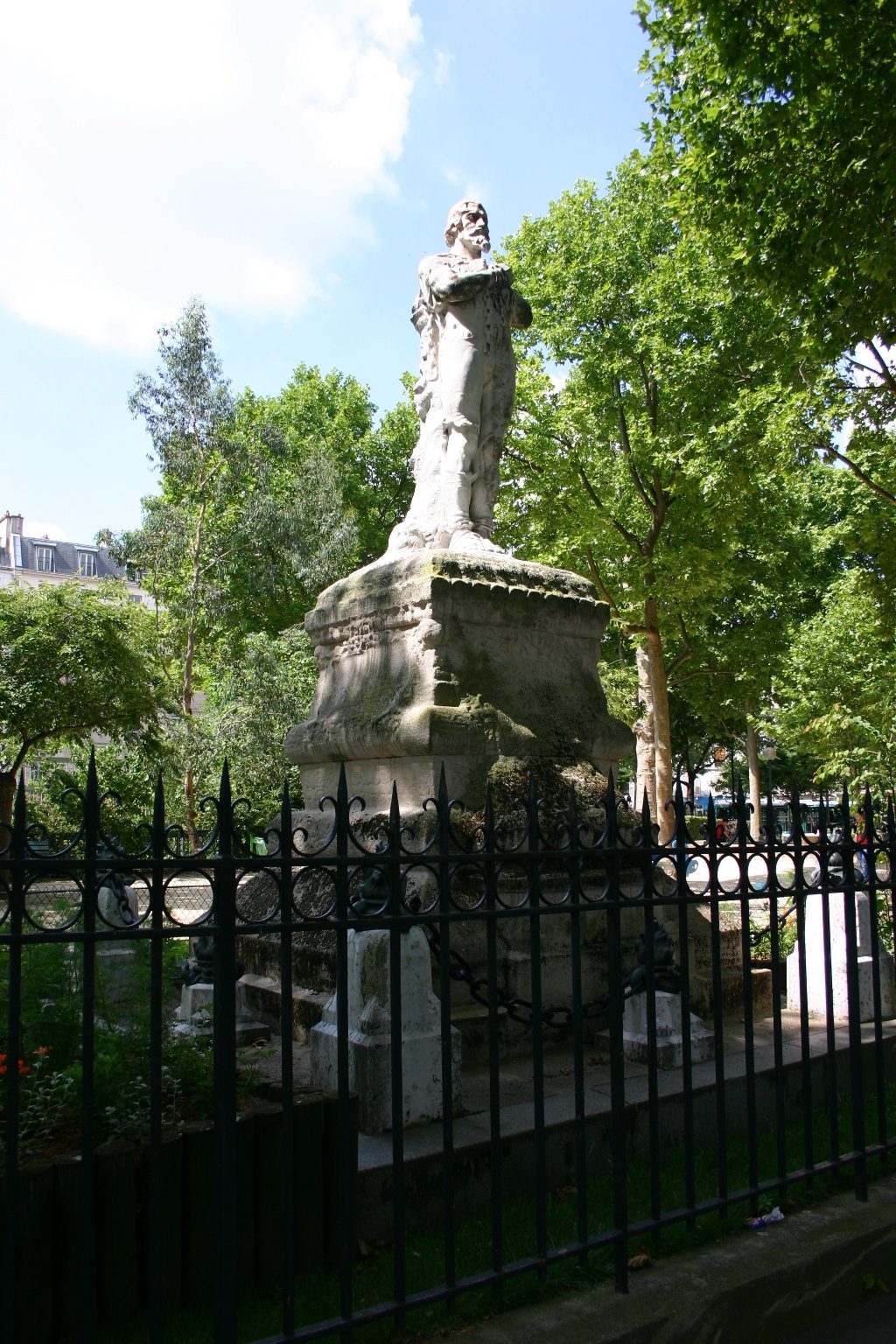 Miguel Servet's monument, Paris (1).JPG